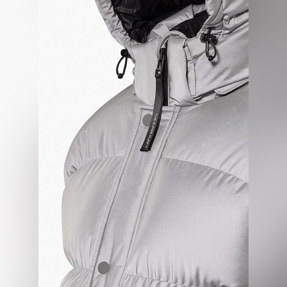 ARITZIA  The Super Puff™ Shorty Reflective - Picture 7 of 15